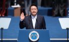 Investigators Fail to Arrest South Korean President Investigators Fail to Arrest South Korean President