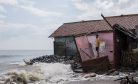 Indonesia’s Drowning Land Indonesia’s Drowning Land