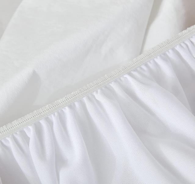 https://www.mattressfabricoem.com/breathable-fitted-sheet-pad-bed-cover-with-elastic-band-fitted-deep-pocket-vinyl-free-waterproof-mattress-protector-2-product/